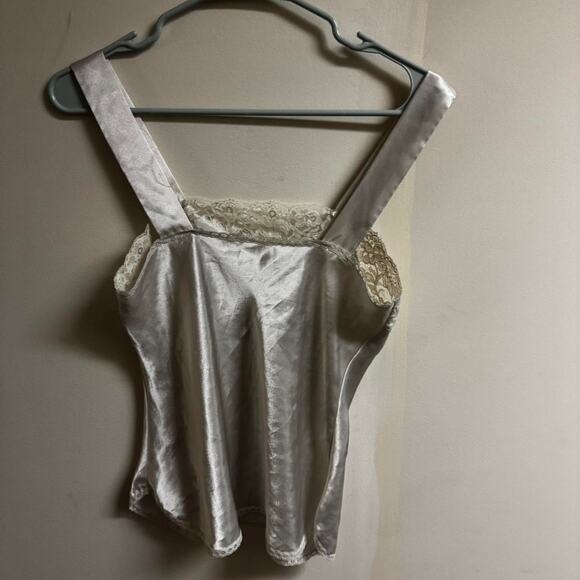 Cream and white lace and satin top - Picture 4 of 6